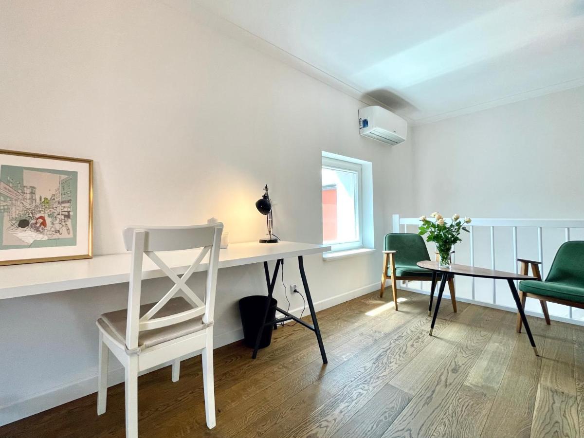 Two-Story Old Town Apartment ทอรูน ภายนอก รูปภาพ