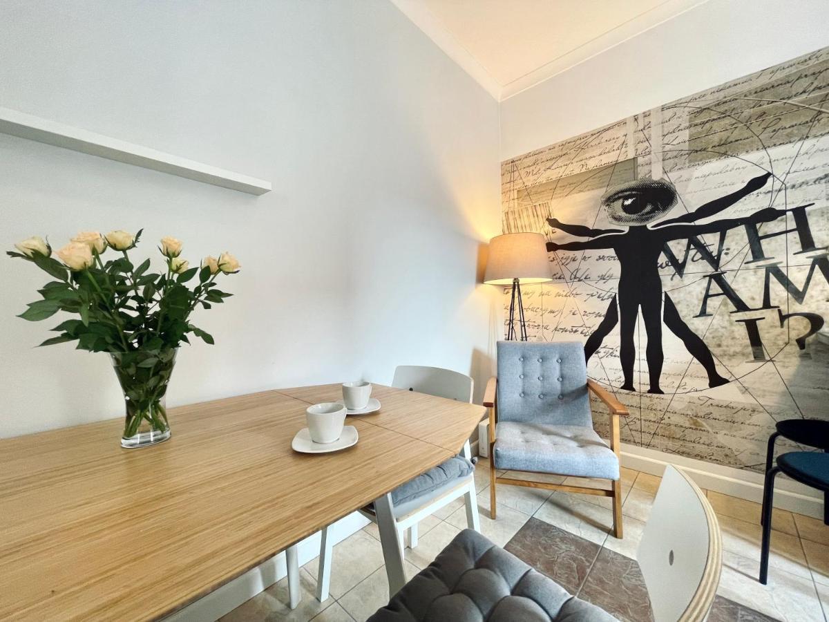 Two-Story Old Town Apartment ทอรูน ภายนอก รูปภาพ